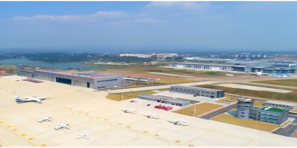 SAI modular de 90 KW suministrado al aeropuerto de Jingmen Zhanghe en la provincia de Hubei