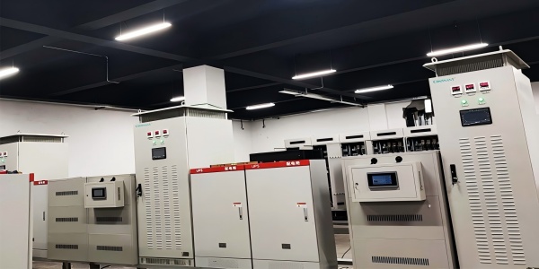 Análisis de la aplicación y ventajas principales de los SAI industriales en la automatización industrial